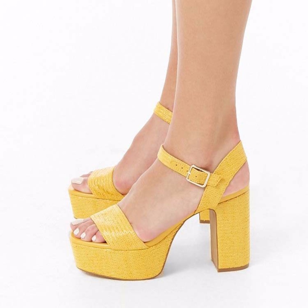 Forever 21 Straw Platform Heel in Yellow Size 7.5